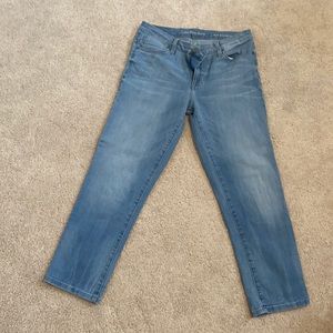 Calvin Klein light wash boyfriend jeans size 28